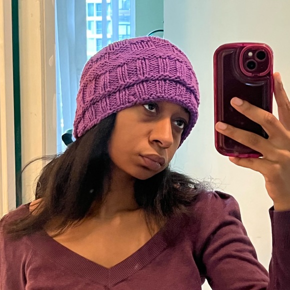 Purple beanie - Picture 8 of 17
